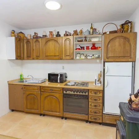 Apartament Family-friendly With Swimming Pool Gornji Tucepi, - 17686 *