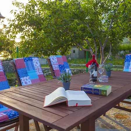 Apartament Family-friendly With Swimming Pool Gornji Tucepi, - 17686 Makarska