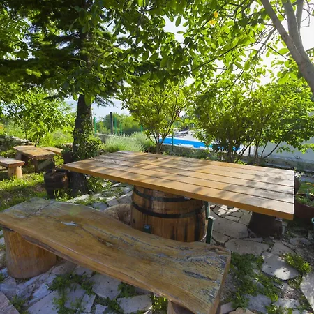 Apartament Family-friendly With Swimming Pool Gornji Tucepi, - 17686