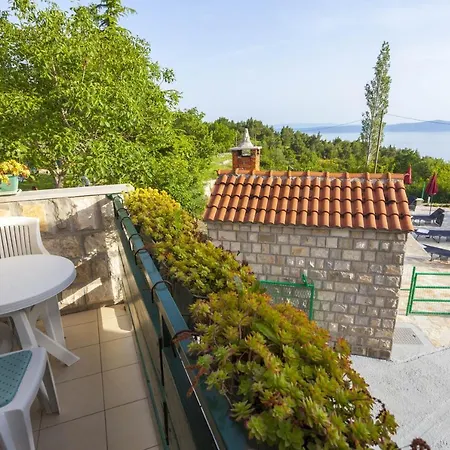 Apartment Family-friendly With Swimming Pool Gornji Tucepi, - 17686