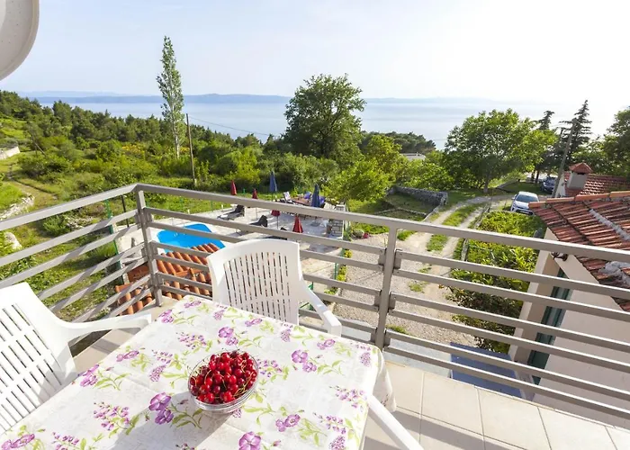 Family-friendly With Swimming Pool Gornji Tucepi, - 17686 Apartment *