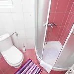 Family-friendly With Swimming Pool Gornji Tucepi, - 17686 Appartement Makarska